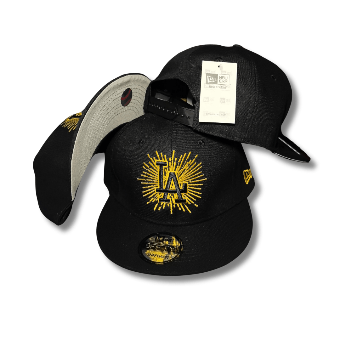 Men's New Era Black Los Angeles Dodgers Metallic Logo 9FIFTY Snapback Cap