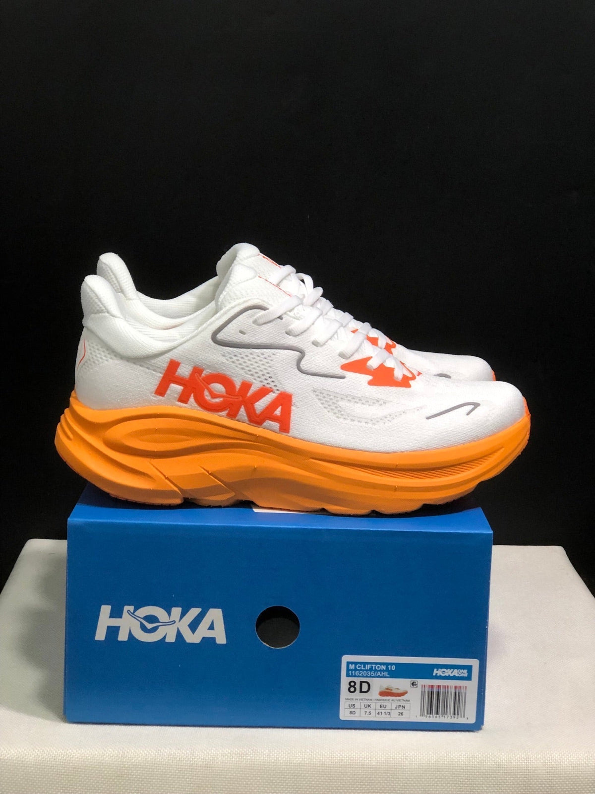 HOKA ONE ONE Clifton 10 Running Shoes